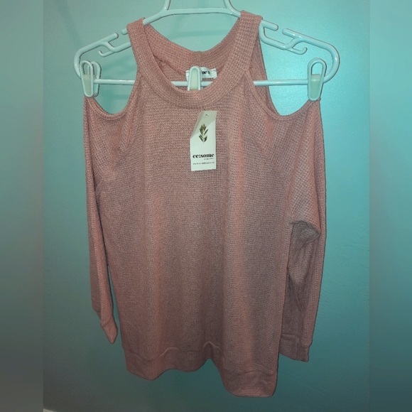 NWT medium powder pink lightweight cold shoulder sweater - Picture 7 of 7